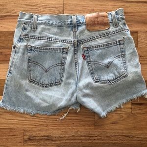 Vintage Levi’s - Cutoff Shorts
